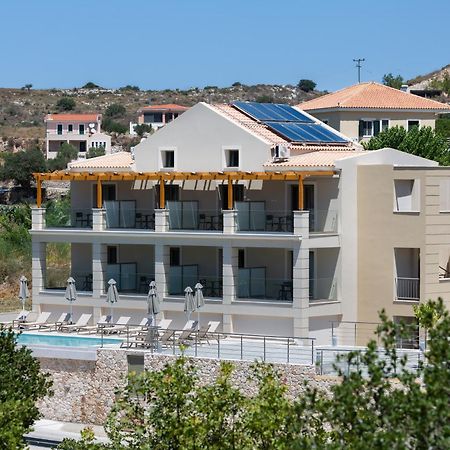 Sky View Suites Kefalonia Vóvikes Exteriör bild