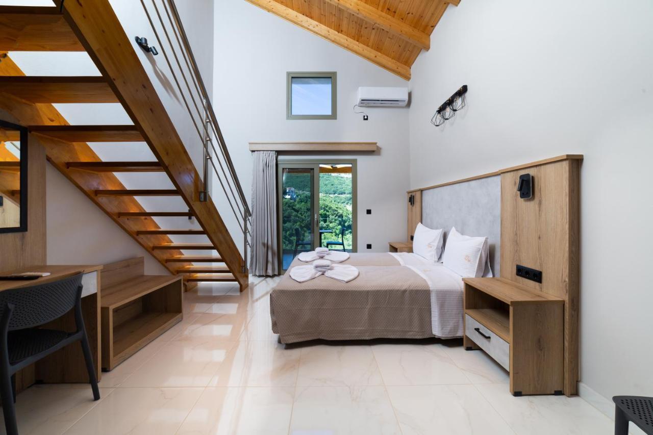 Sky View Suites Kefalonia Vóvikes Exteriör bild