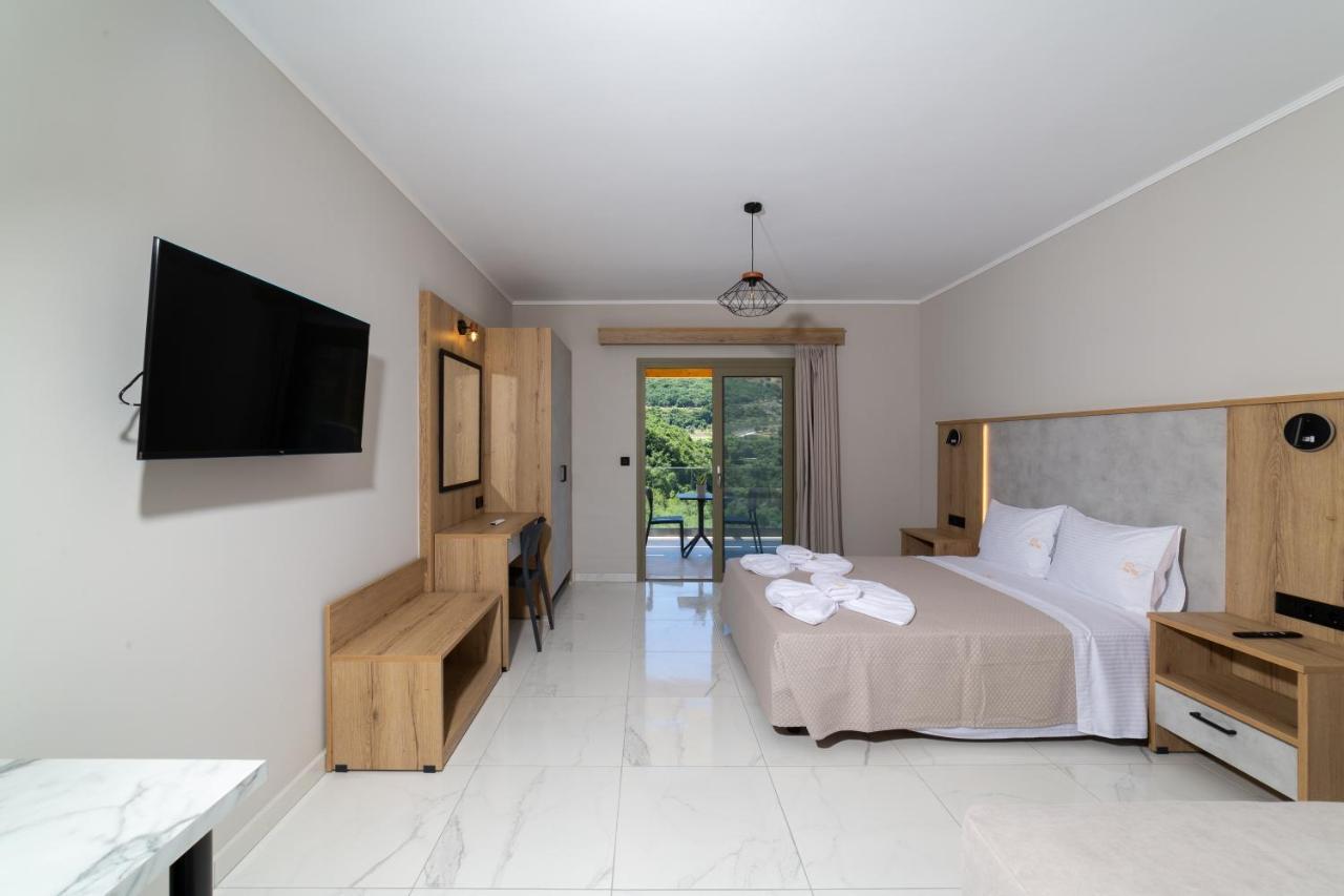Sky View Suites Kefalonia Vóvikes Exteriör bild